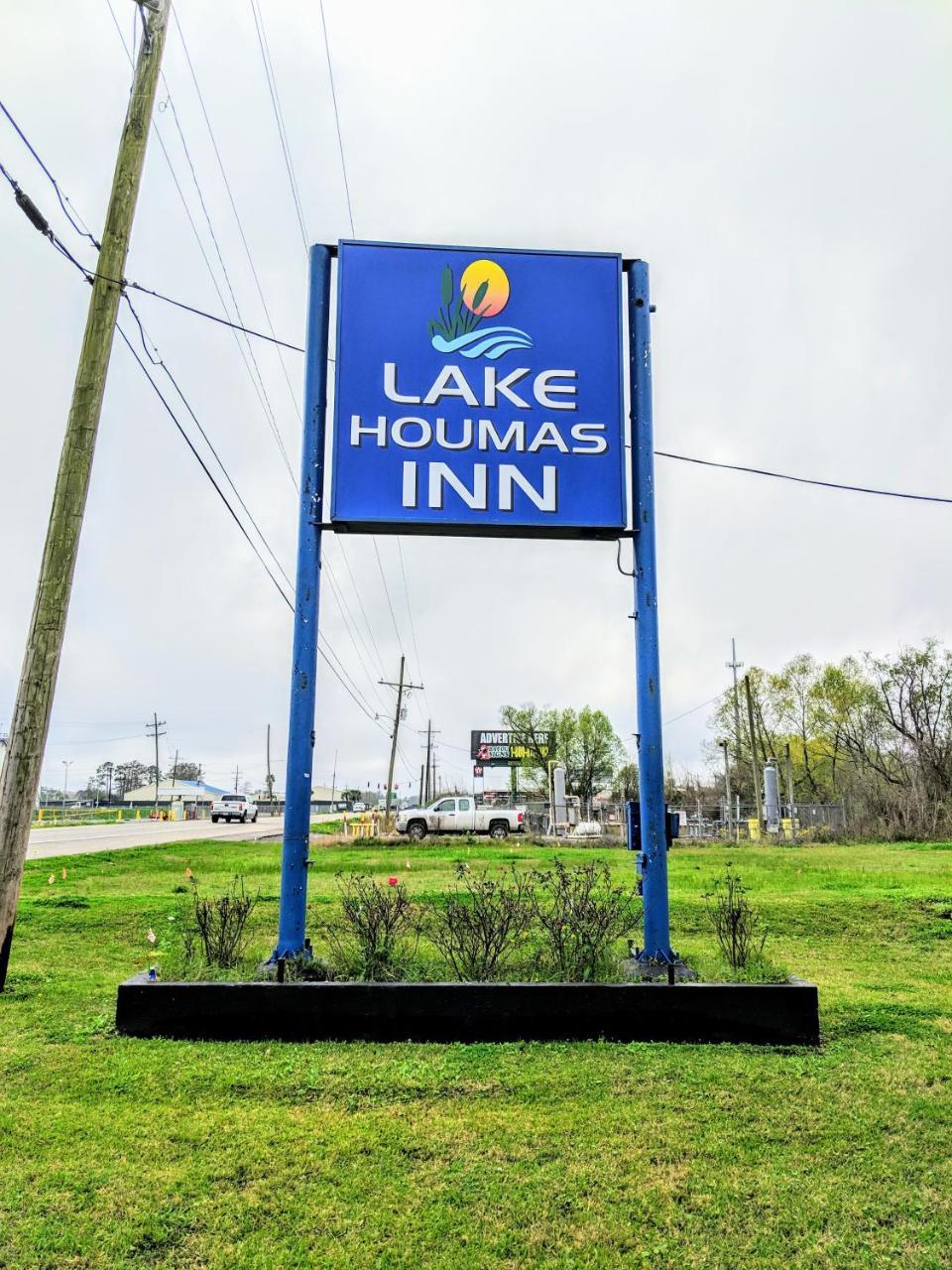 Lake Houmas Inn Exteriör bild